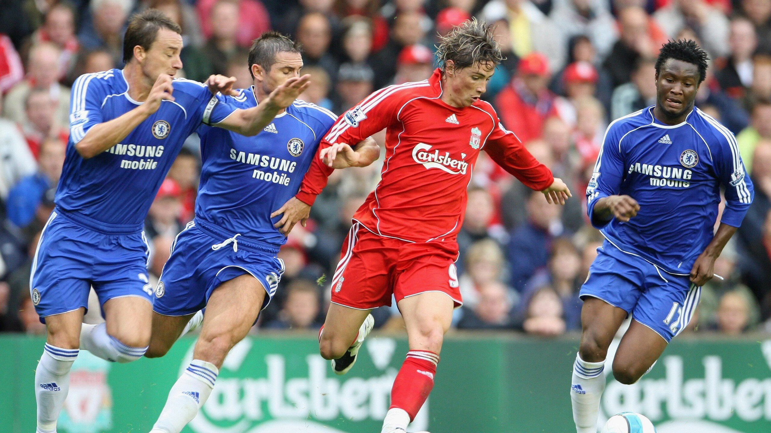 九游APP-赛道与球场的双重奏，F1街道赛焦点战与活塞的硬仗启示